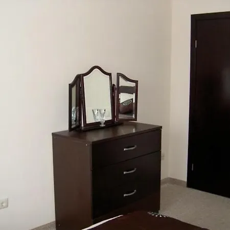 Royal Towers Alexander Services Private Daire *